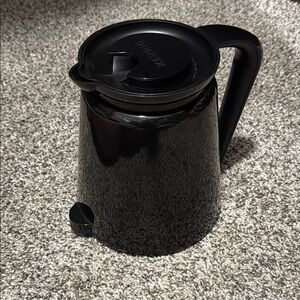 {Keurig} 2.0 plastic carafe